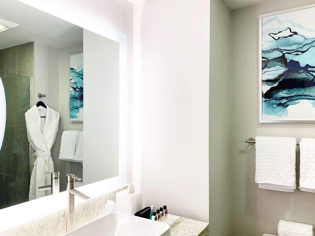 Best Western Premier Hotel At Fisher'S Landing Vancouver Cameră foto